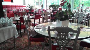 . Завтрак в отеле Arcotel Kaiserwasser. Сейчас пойду за завтраком ребенку.jpg [ время: 19.07.2015 21:05, размер: 315.04 Кб | Просмотров: 2731 ]