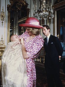 prince-willam-christening-with-Diana.jpg [ время: 30.04.2014 23:00, размер: 84.6 Кб | Просмотров: 7801 ]