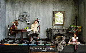 Wonderland_Asylum___1_12_scale_by_pixiwillow.jpg [ время: 30.01.2011 14:37, размер: 151.61 Кб | Просмотров: 2142 ]