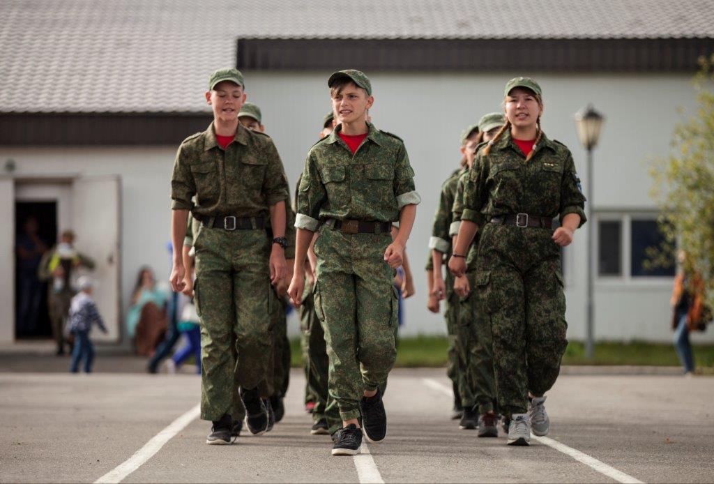 Изменения военных. Смена военные которые были три месяца.